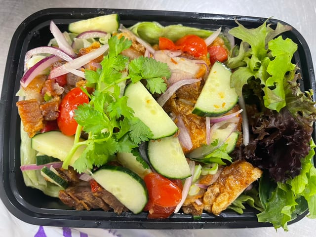 B4. Crispy Pork Belly Salad.