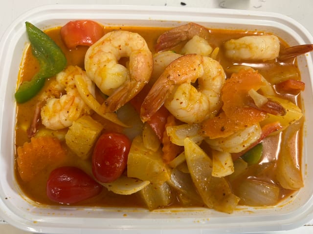 C4. Pineapple Yellow Curry.