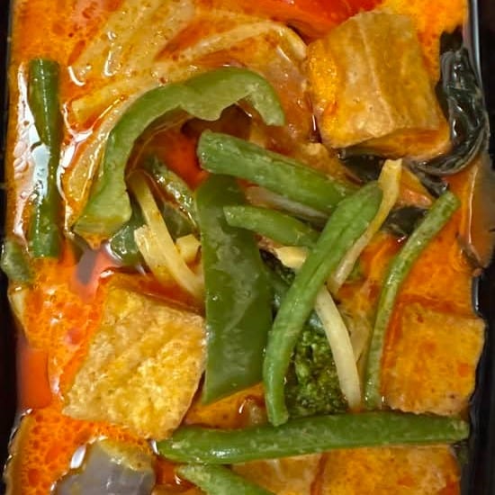 C2. Red Curry.